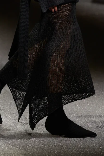 Look 80